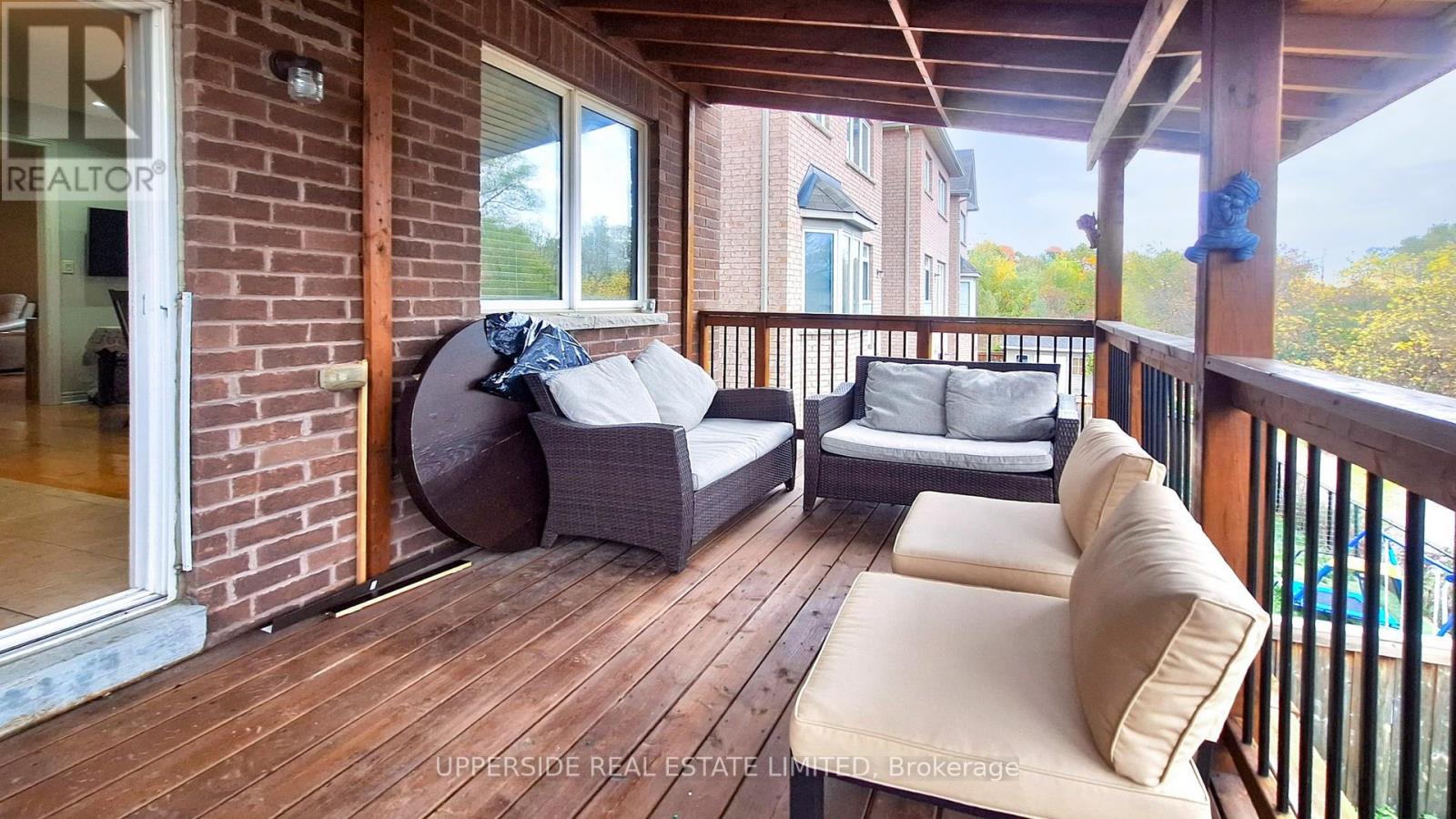 125 Walter Sinclair Court, Richmond Hill, Ontario  L4E 0X4 - Photo 5 - N12475872