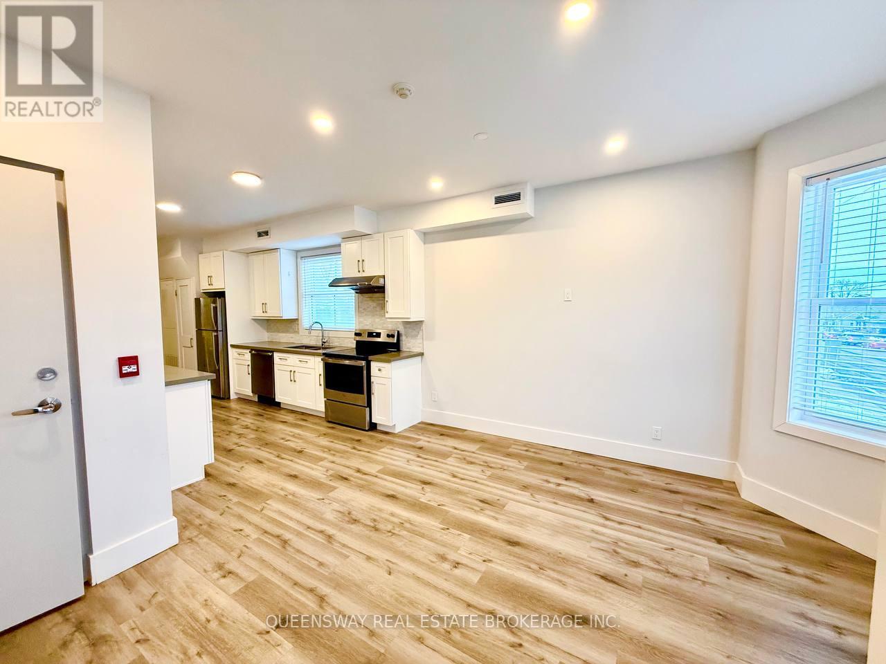 2b - 352 Main Street N, Markham, Ontario  L3P 1Z1 - Photo 5 - N12711230