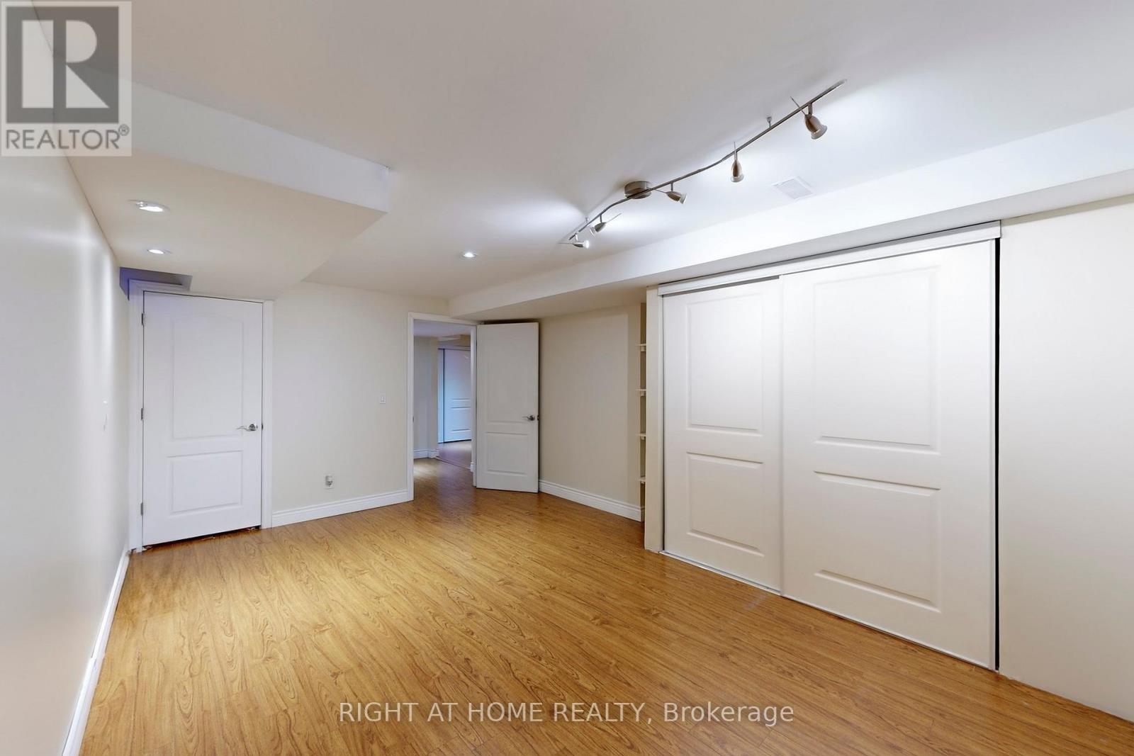 272 Hickory Circle, Oakville, Ontario  L6H 4V1 - Photo 34 - W12733518