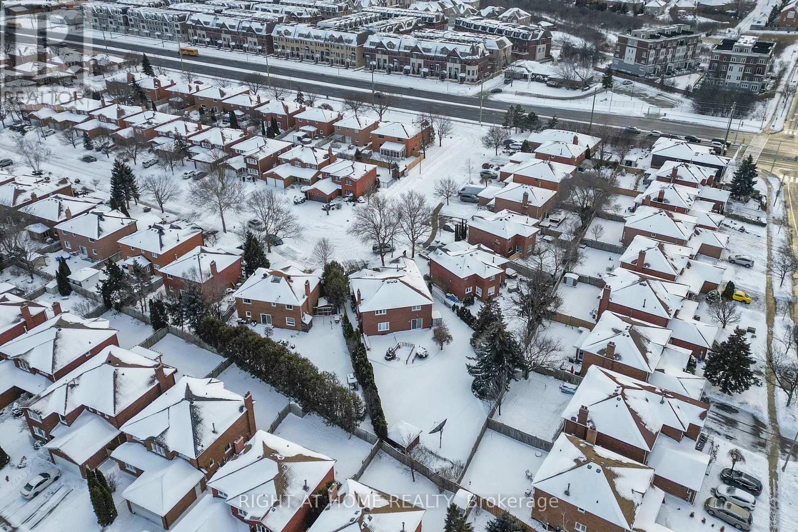 272 Hickory Circle, Oakville, Ontario  L6H 4V1 - Photo 41 - W12733518