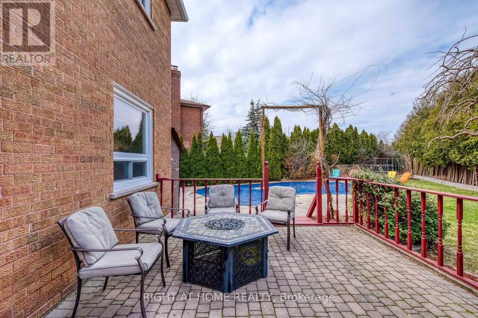 272 Hickory Circle, Oakville, Ontario  L6H 4V1 - Photo 48 - W12733518