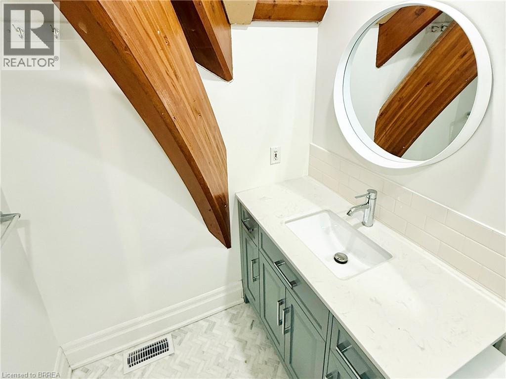 21 Richmond Street Unit# 201, Brantford, Ontario  N3T 3X9 - Photo 11 - 40795433