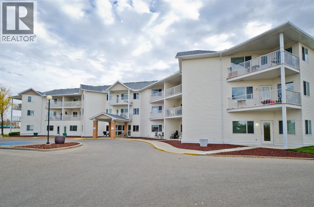 301, 3 Parklane Way, Strathmore, Alberta  T1P 1N6 - Photo 4 - A2281048