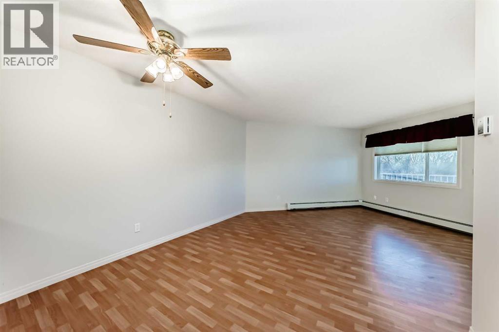 301, 3 Parklane Way, Strathmore, Alberta  T1P 1N6 - Photo 38 - A2281048