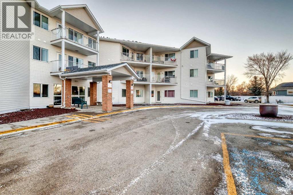 301, 3 Parklane Way, Strathmore, Alberta  T1P 1N6 - Photo 26 - A2281048