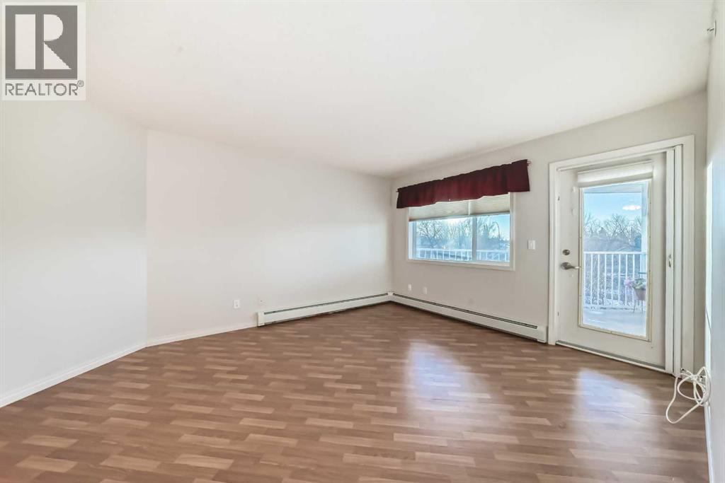 301, 3 Parklane Way, Strathmore, Alberta  T1P 1N6 - Photo 41 - A2281048