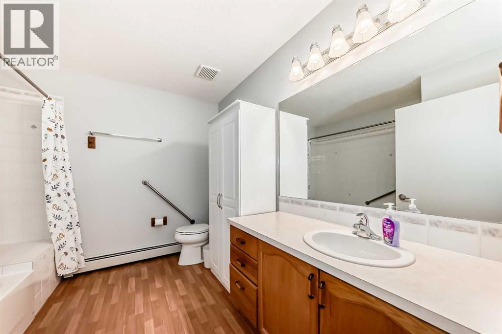 301, 3 Parklane Way, Strathmore, Alberta  T1P 1N6 - Photo 44 - A2281048