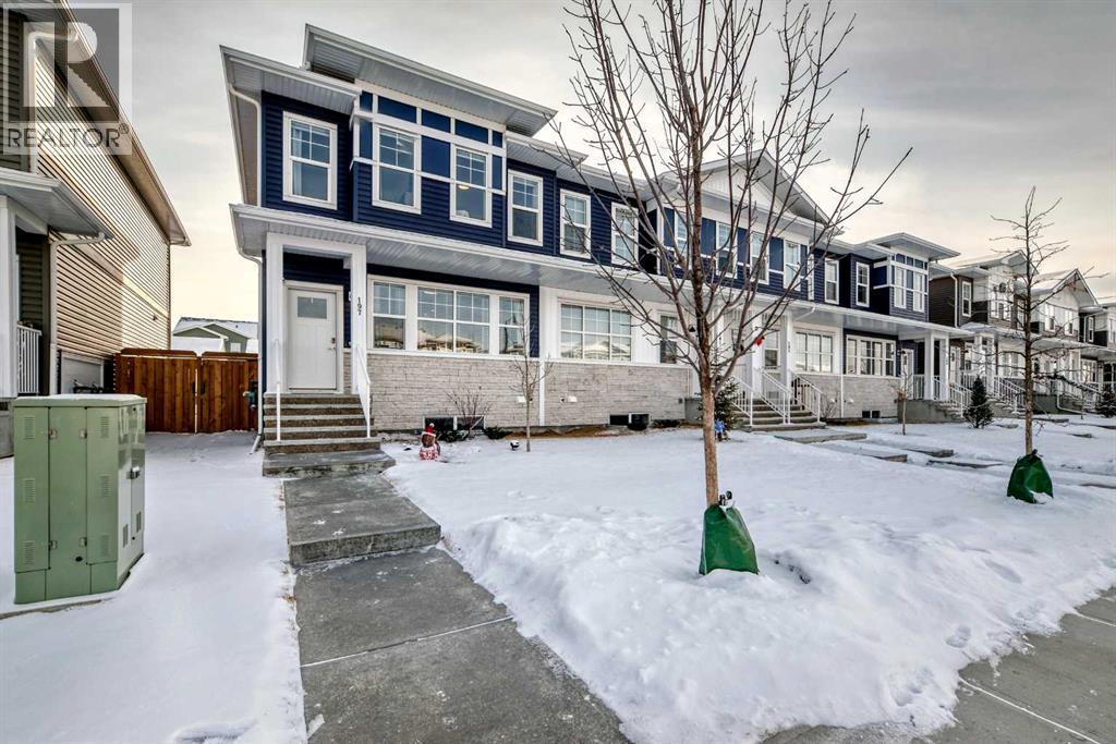 197 Dawson Way, Chestermere, Alberta  T1X 2R7 - Photo 3 - A2280575