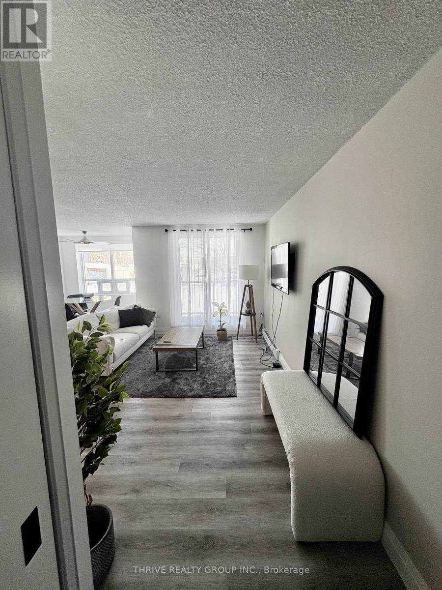205 - 77 Baseline Road W, London South, Ontario  N6J 1V5 - Photo 2 - X12735396