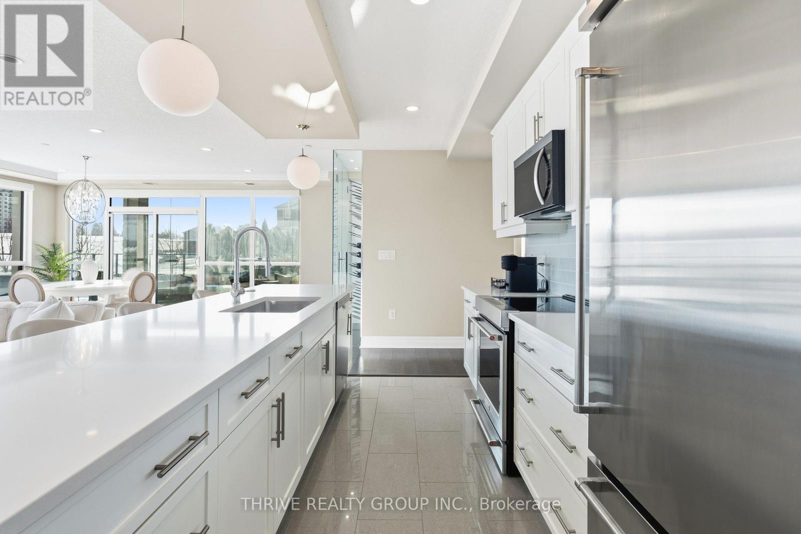 205 - 240 Villagewalk Boulevard, London North, Ontario  N6G 0P6 - Photo 7 - X12735472