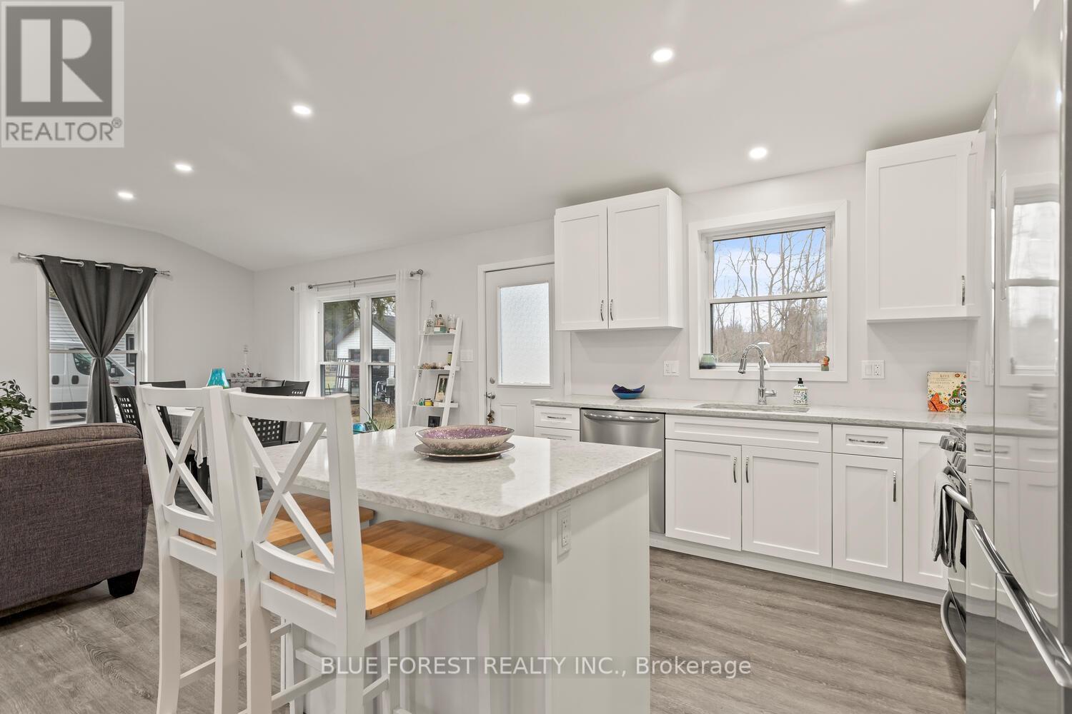 1148 Jane Street, West Elgin, Ontario  N0L 2P0 - Photo 10 - X12735476