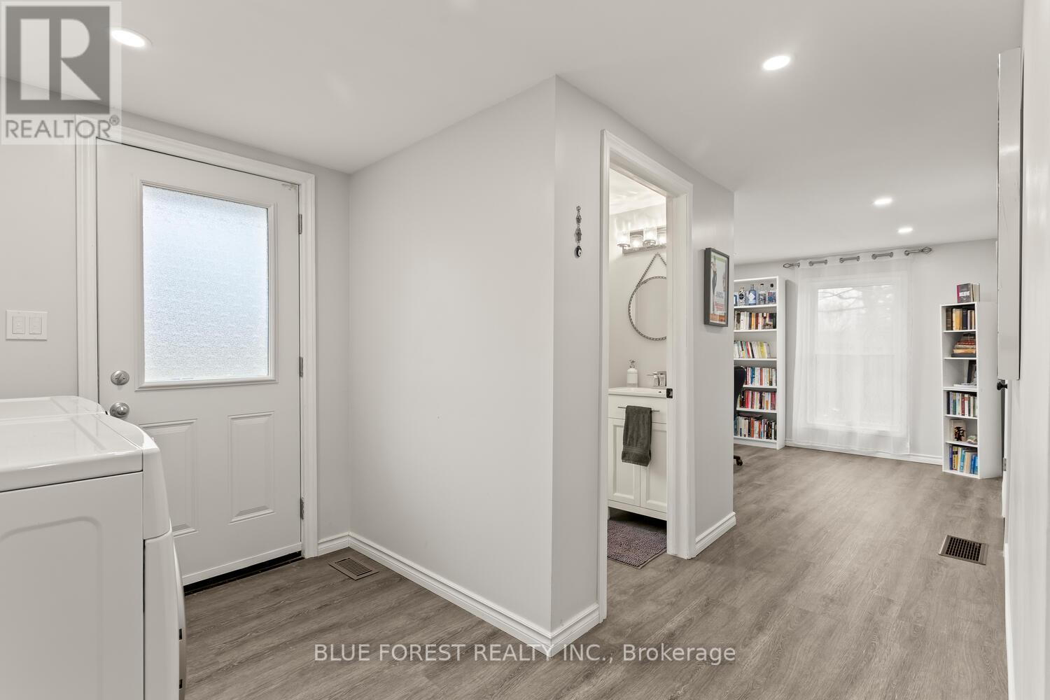 1148 Jane Street, West Elgin, Ontario  N0L 2P0 - Photo 7 - X12735476