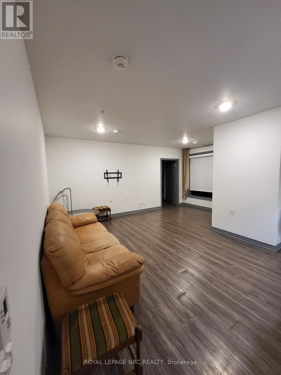 506 - 16 Wood Street, St. Catharines, Ontario  L2N 2A9 - Photo 14 - X12735464