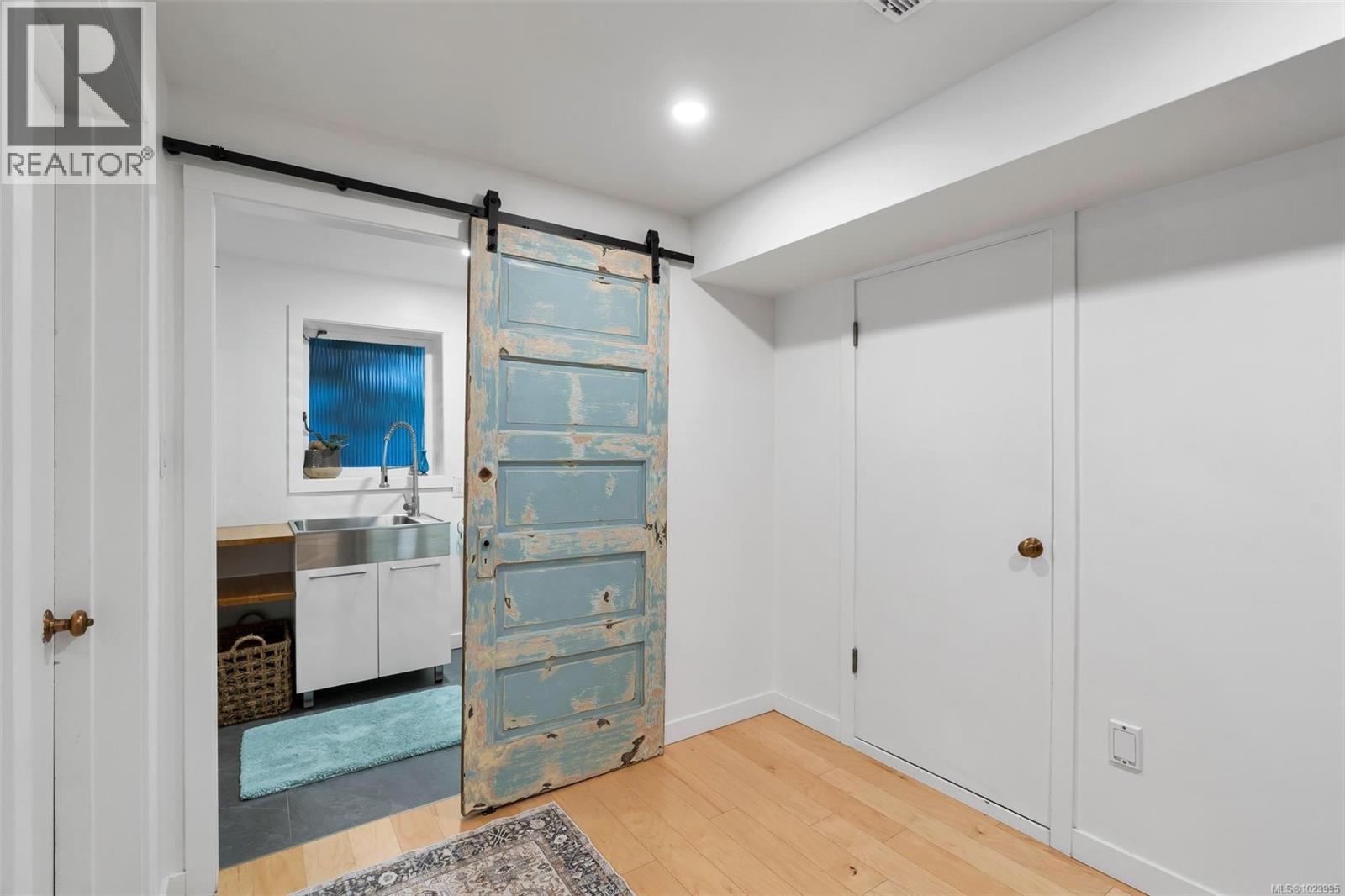 3198 Woodburn Ave, Oak Bay, British Columbia  V8P 5B7 - Photo 23 - 1023995