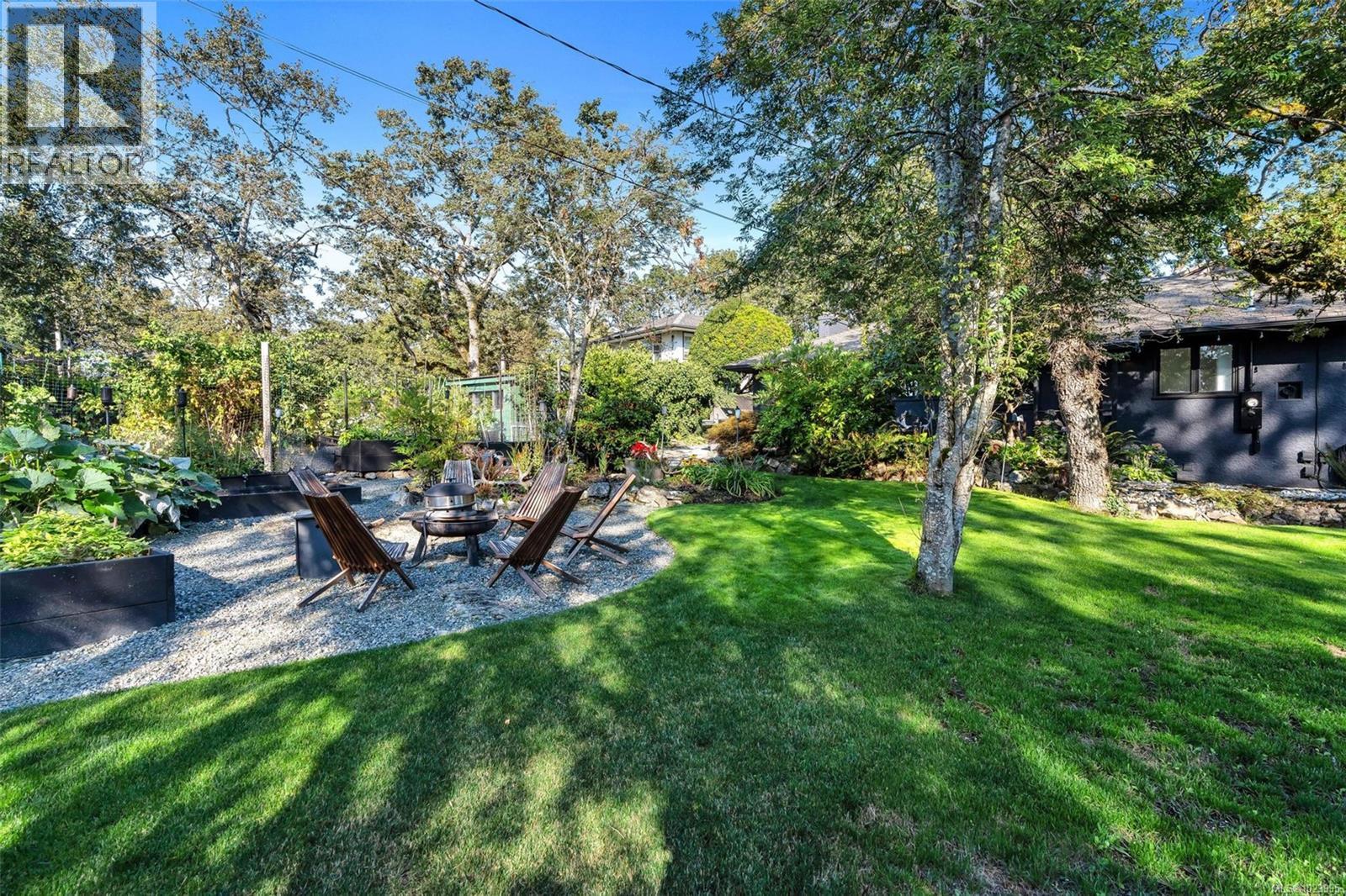 3198 Woodburn Ave, Oak Bay, British Columbia  V8P 5B7 - Photo 30 - 1023995