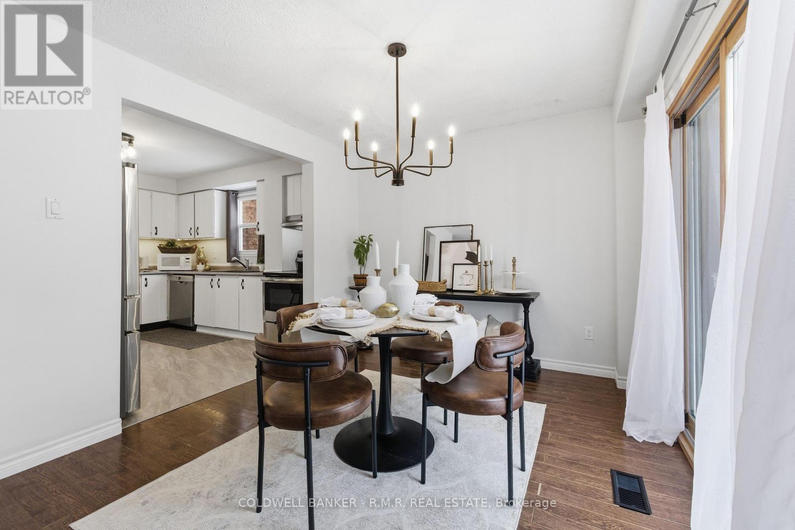 11 Beecroft Court, Whitby, Ontario L1P 1C7 - Photo 11 - E12735514