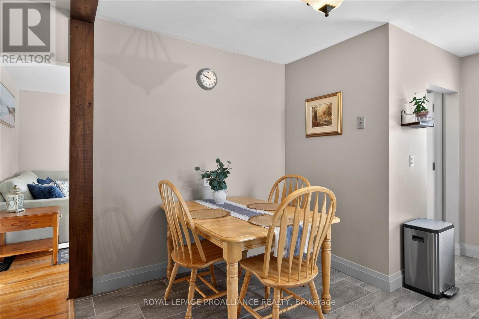 260 Bellevue Street, Peterborough, Ontario  K9H 5E5 - Photo 17 - X12735358