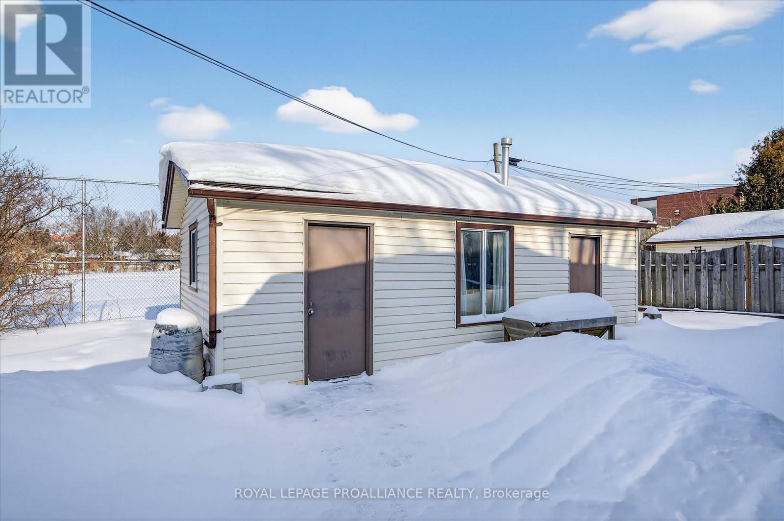 260 Bellevue Street, Peterborough, Ontario  K9H 5E5 - Photo 41 - X12735358
