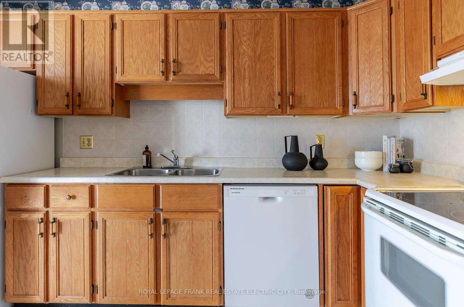 30 - 36 Champlain Crescent, Peterborough, Ontario K9L 1T1 - Photo 15 - X12735486