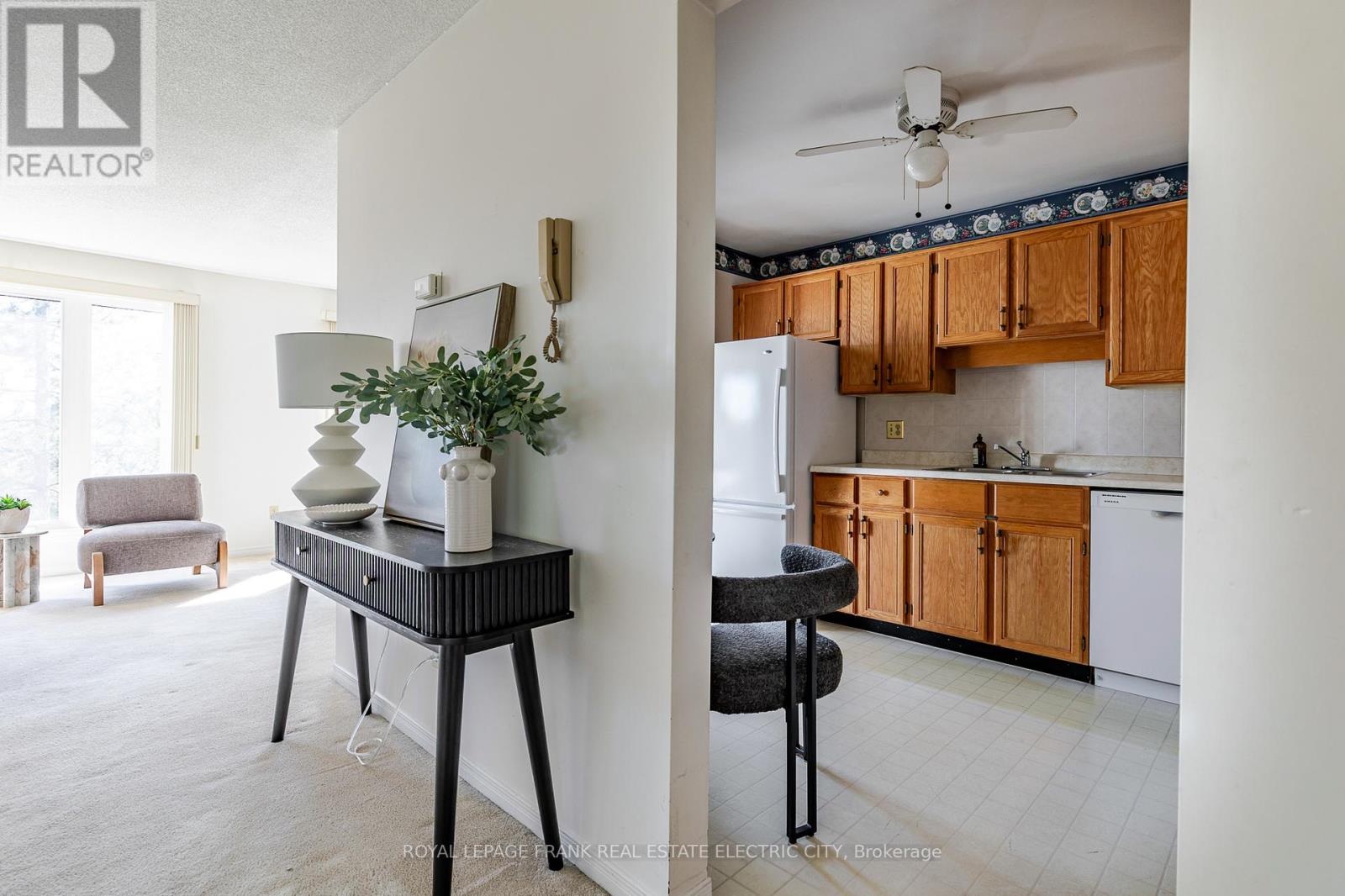 30 - 36 Champlain Crescent, Peterborough, Ontario K9L 1T1 - Photo 4 - X12735486