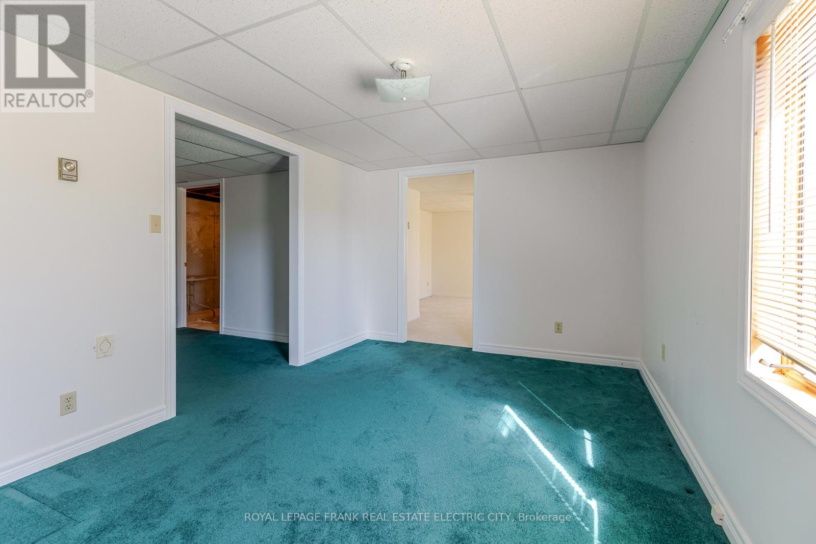 30 - 36 Champlain Crescent, Peterborough, Ontario K9L 1T1 - Photo 41 - X12735486