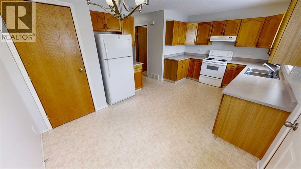 9503 103 Avenue, Grande Prairie, Alberta  T8V 1B6 - Photo 18 - A2265279