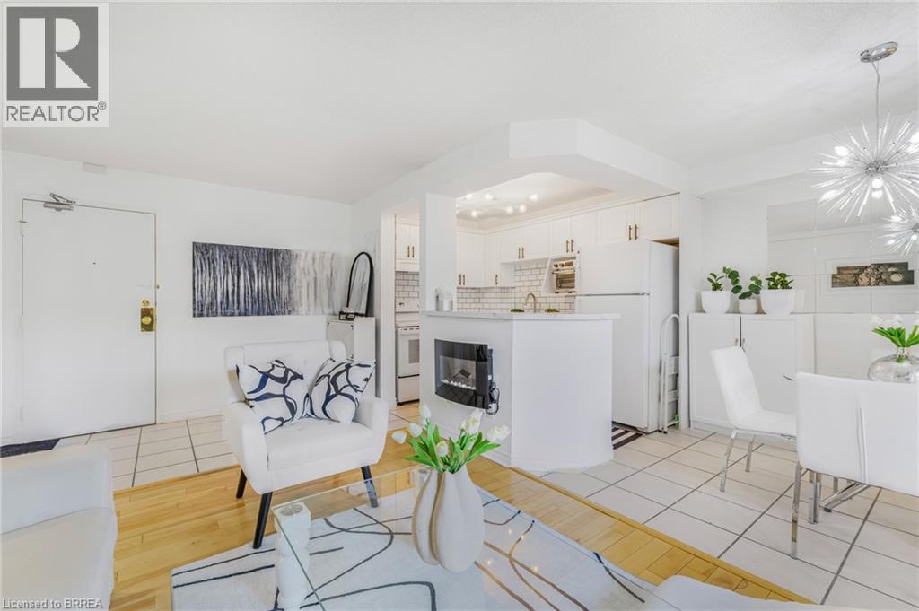 640 Grey Street Unit# 206, Brantford, Ontario  N3S 4Y3 - Photo 6 - 40776621