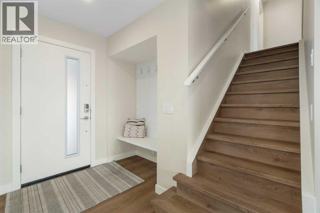 248 Madeira Place Ne, Calgary, Alberta  T2A 5T1 - Photo 3 - A2282215