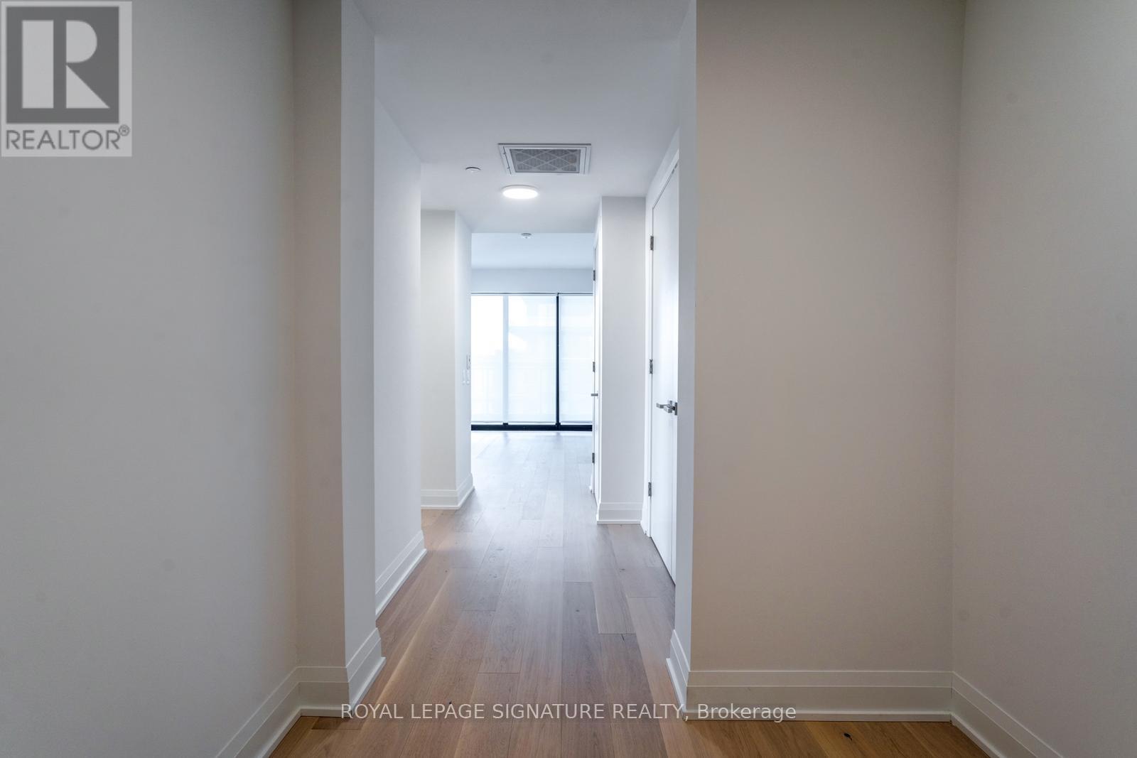 1107 - 33 Frederick Todd Way, Toronto, Ontario  M4G 0C9 - Photo 3 - C12735366