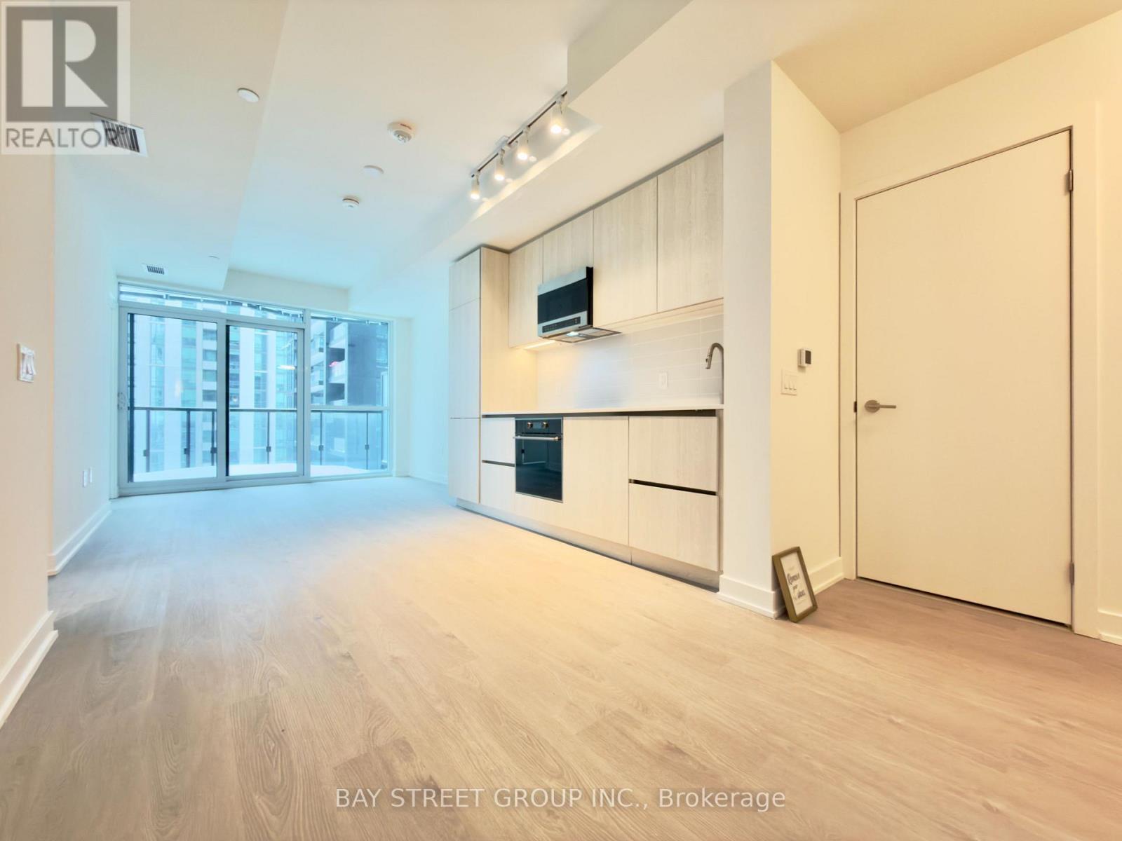 1102s - 110 Broadway Avenue N, Toronto, Ontario  M4P 1V7 - Photo 4 - C12735376