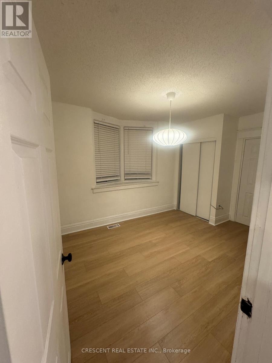 Main - 1057 Davenport Road, Toronto, Ontario  M6G 2C2 - Photo 4 - C12735432