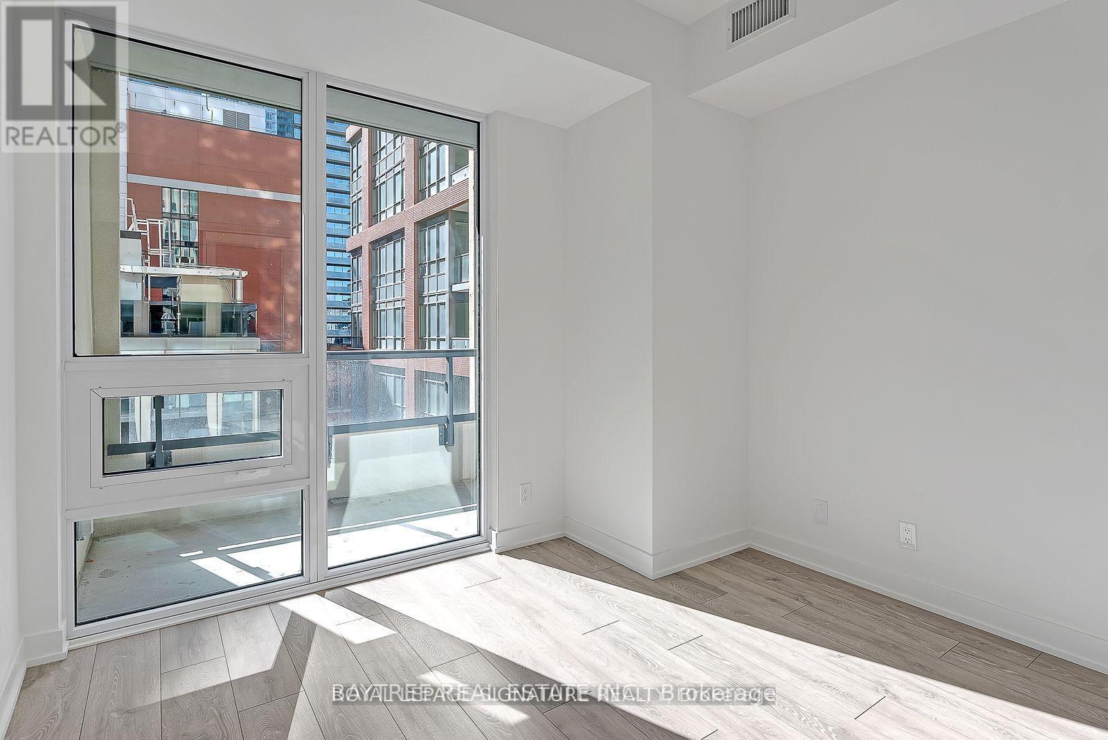 810 - 108 Peter Street, Toronto, Ontario  M5V 2G7 - Photo 6 - C12735518