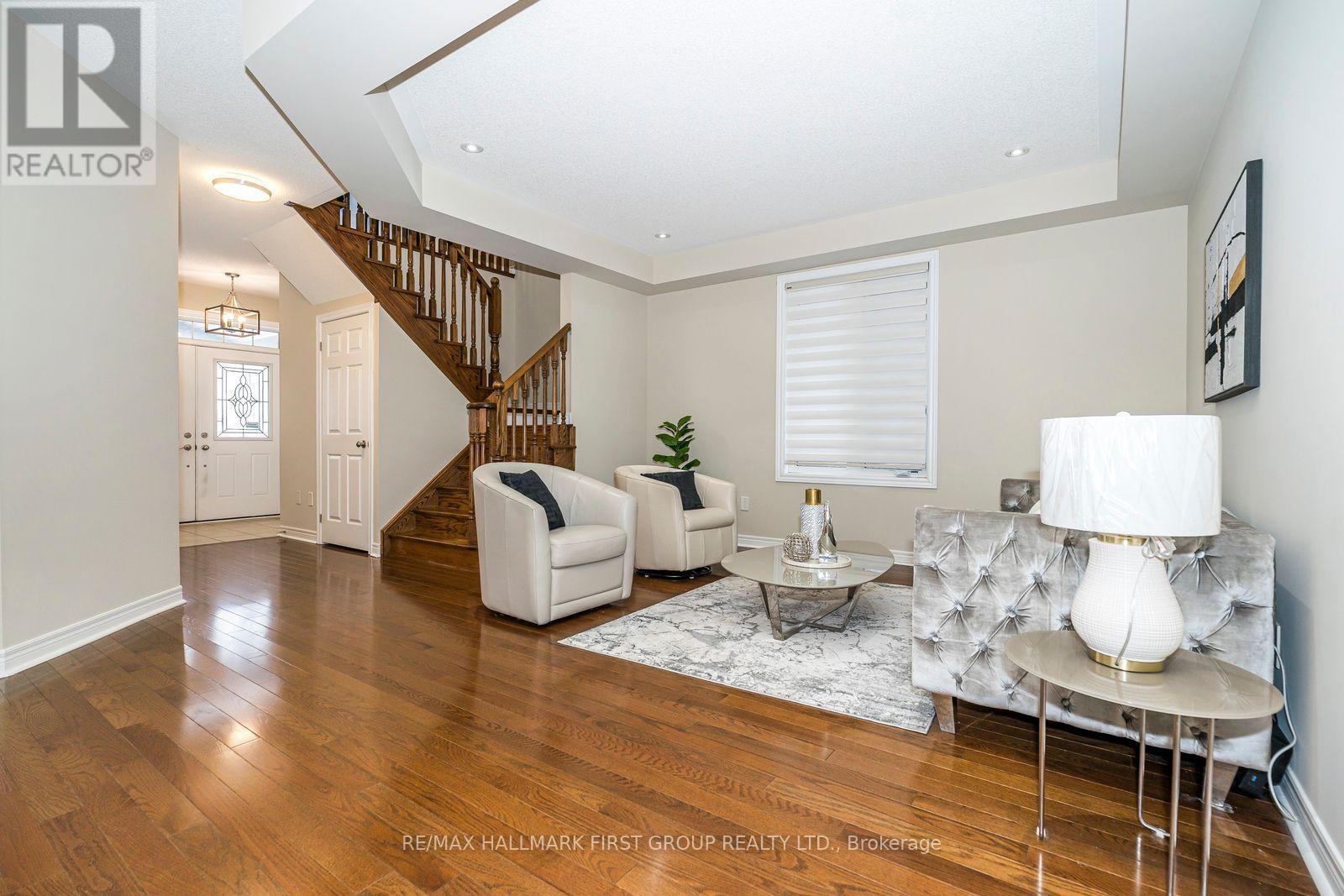 49 Bignell Crescent, Ajax, Ontario  L1Z 0P6 - Photo 5 - E12735328