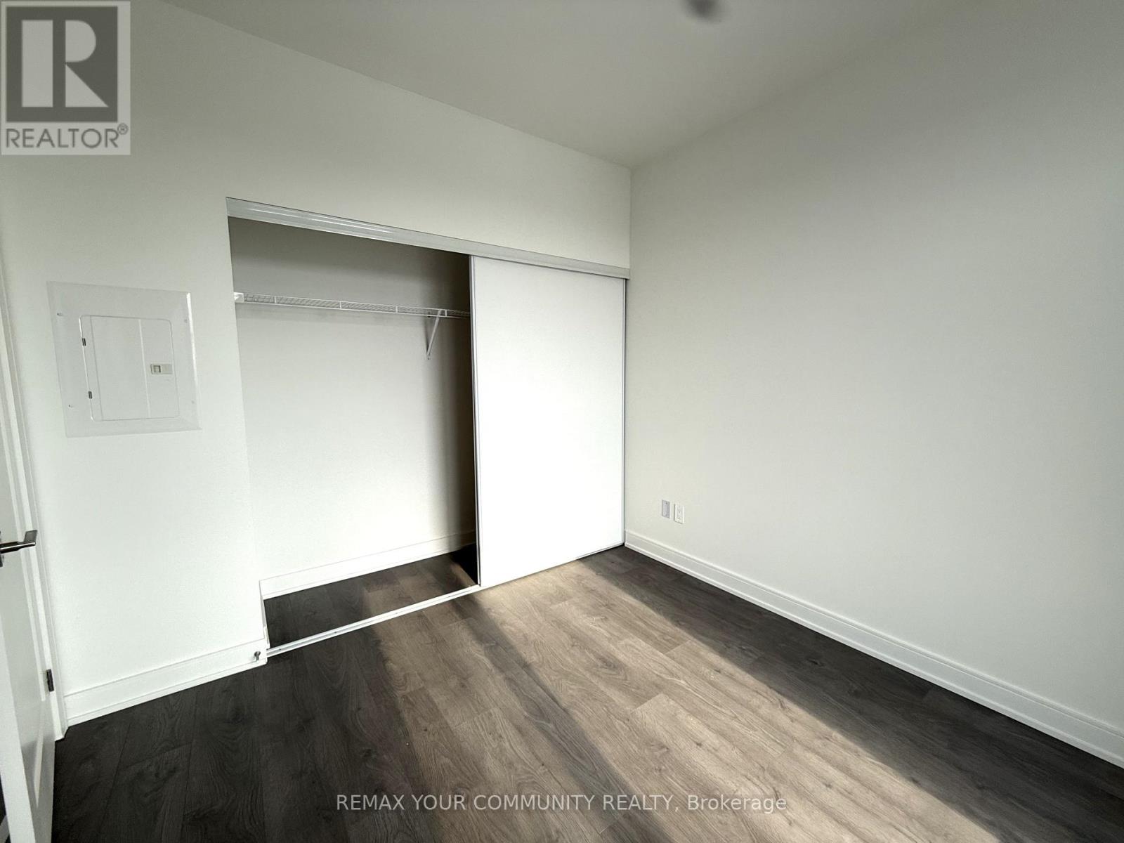 B1405 - 715 Davis Drive, Newmarket, Ontario  L3Y 0J2 - Photo 17 - N12735384