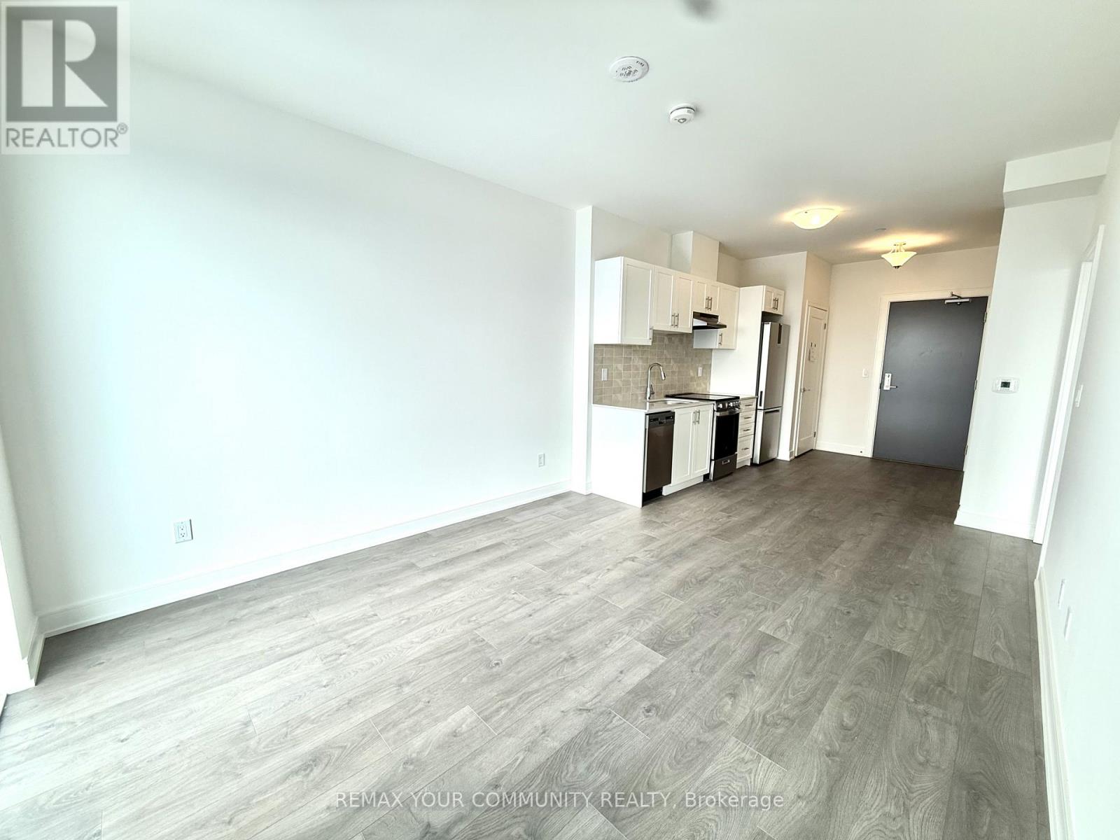 B1405 - 715 Davis Drive, Newmarket, Ontario  L3Y 0J2 - Photo 4 - N12735384