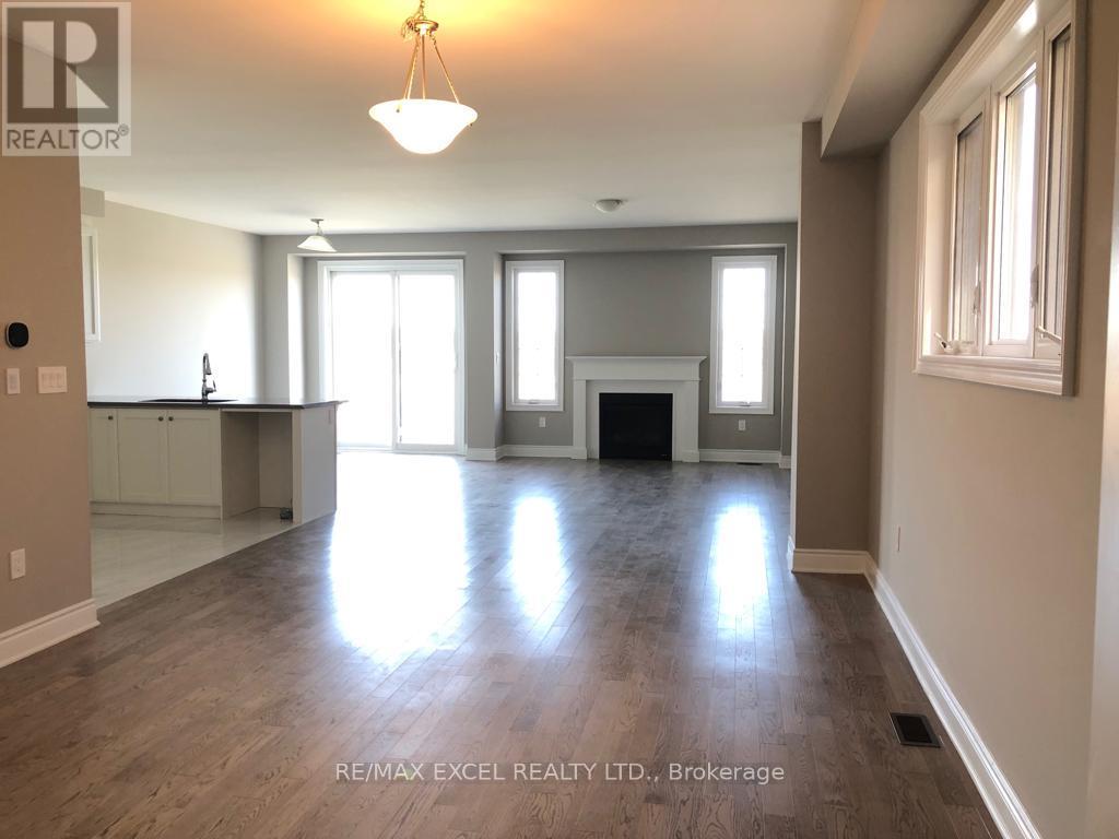 94 Hartney Drive, Richmond Hill, Ontario  L4S 0K6 - Photo 7 - N12735394