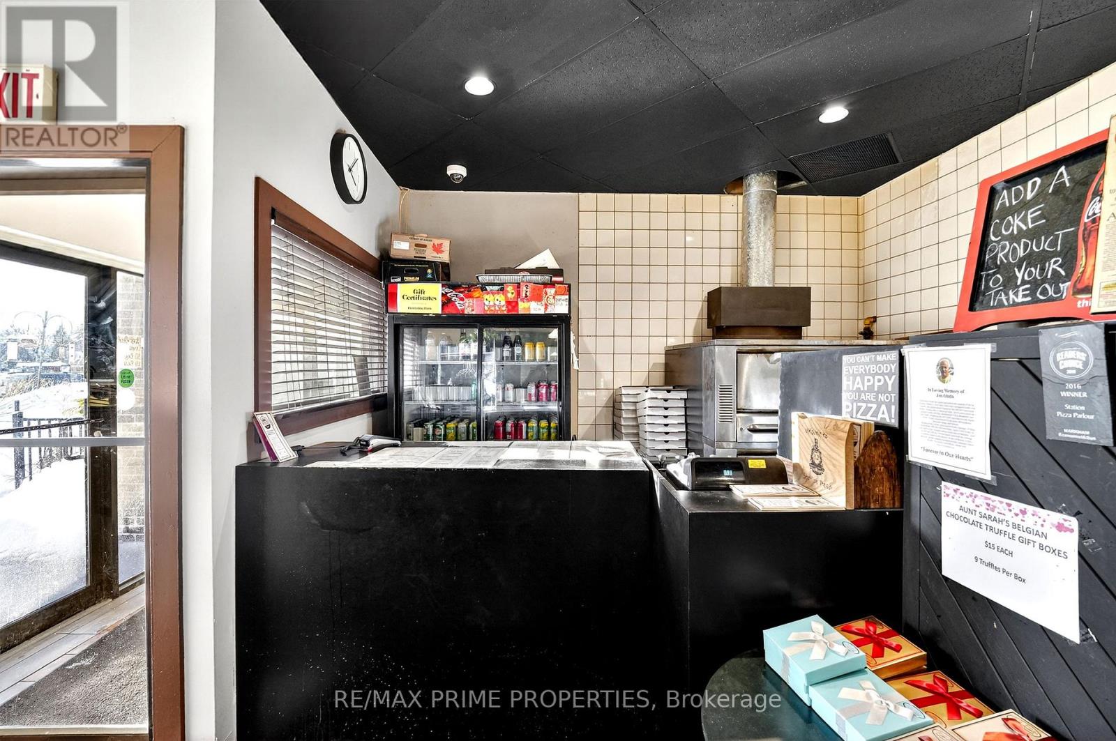 9 - 227 Main Street N, Markham, Ontario  L3P 1Y6 - Photo 5 - N12735416