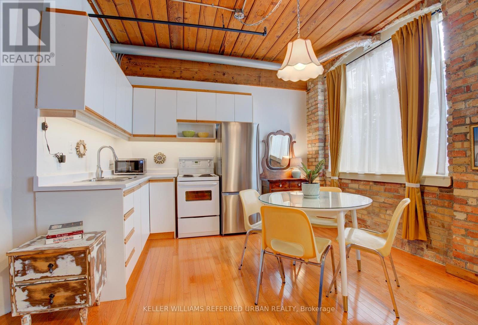 203 - 24 Noble Street, Toronto, Ontario  M6K 2C8 - Photo 3 - W12735304