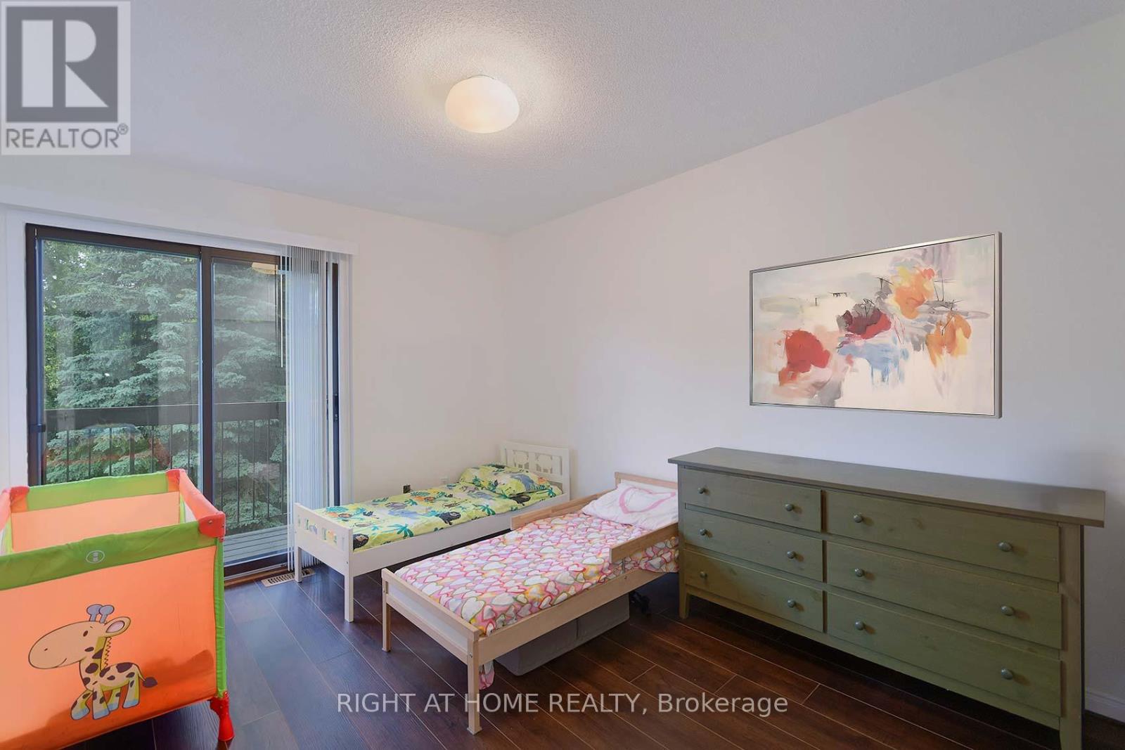 B - 164 Quebec Avenue, Toronto, Ontario  M6P 2T8 - Photo 15 - W12735322