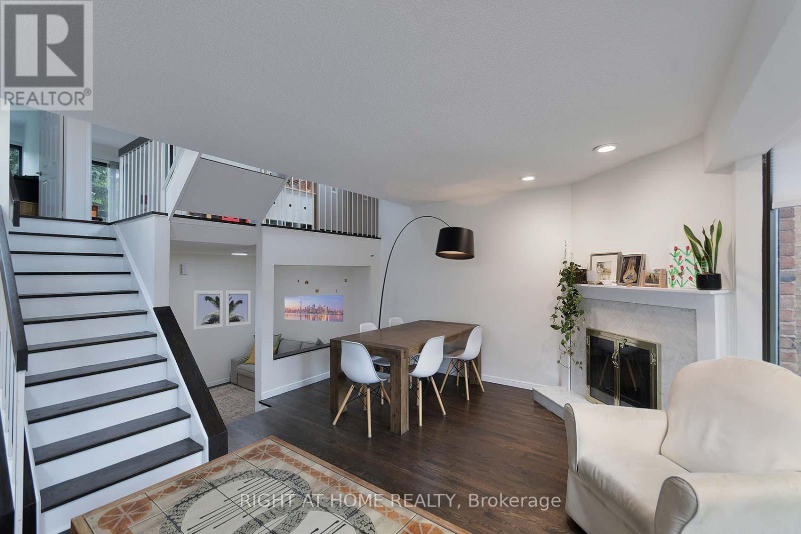 B - 164 Quebec Avenue, Toronto, Ontario  M6P 2T8 - Photo 7 - W12735322