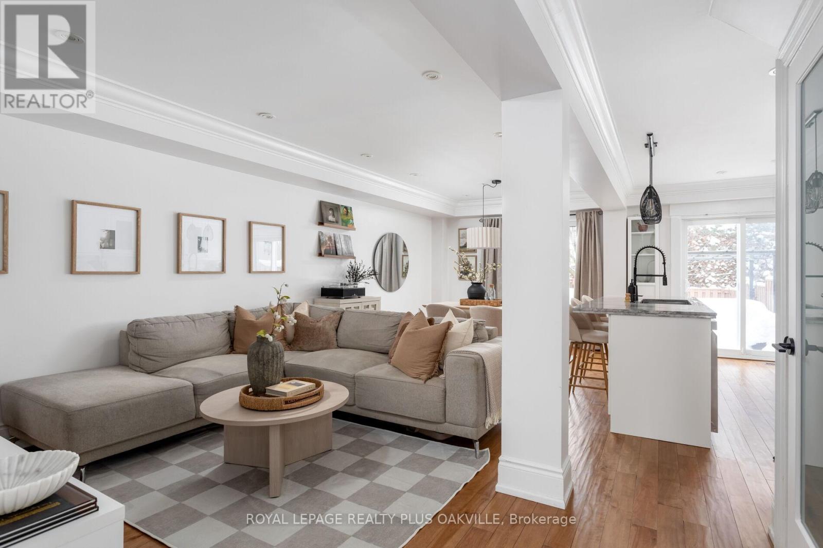 4074 Kryzan Drive, Burlington, Ontario  L7M 4Z4 - Photo 7 - W12735418