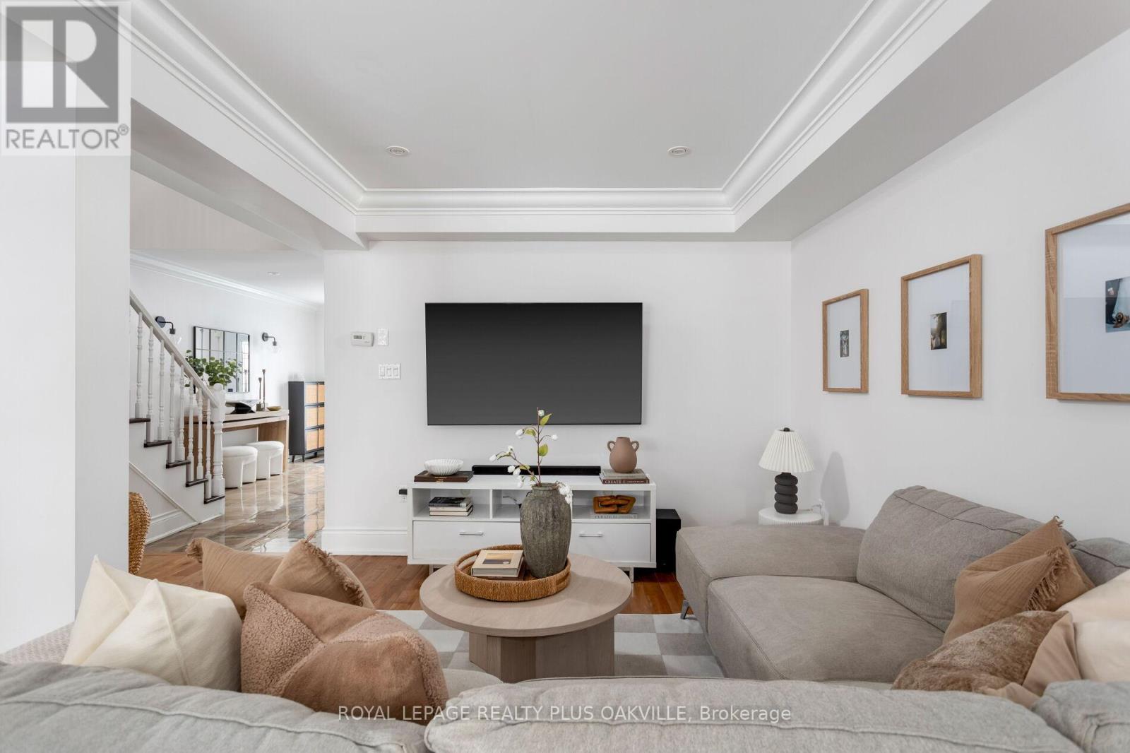 4074 Kryzan Drive, Burlington, Ontario  L7M 4Z4 - Photo 8 - W12735418