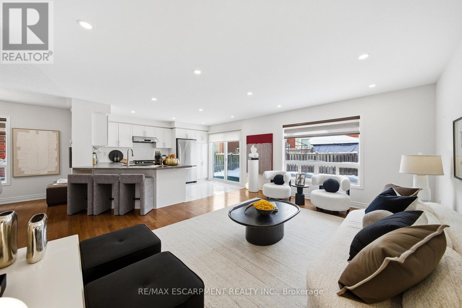 911 Zelinsky Crescent, Milton, Ontario  L9T 0L5 - Photo 16 - W12735434