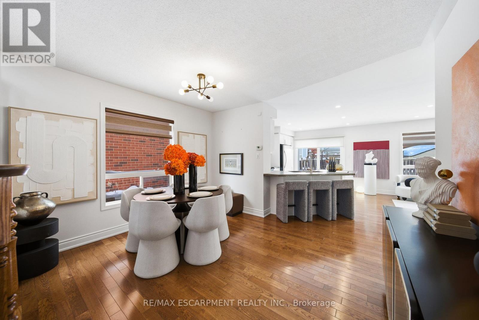 911 Zelinsky Crescent, Milton, Ontario  L9T 0L5 - Photo 7 - W12735434