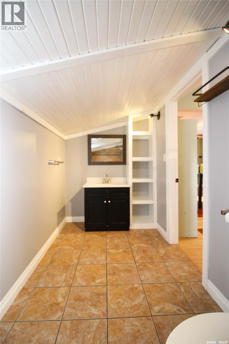 689 2nd Street W, Shaunavon, Saskatchewan  S0N 2M0 - Photo 11 - SK027533