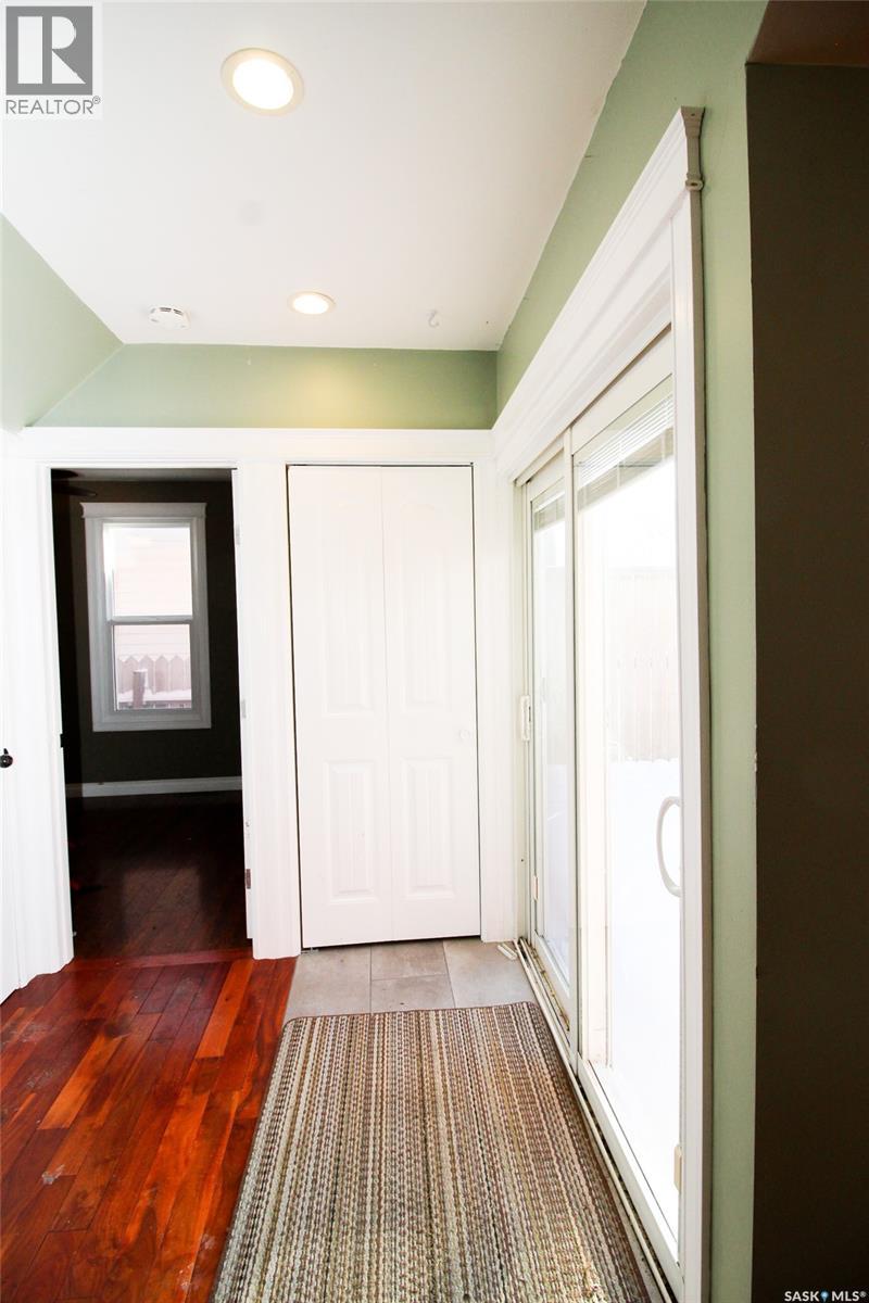 689 2nd Street W, Shaunavon, Saskatchewan  S0N 2M0 - Photo 14 - SK027533