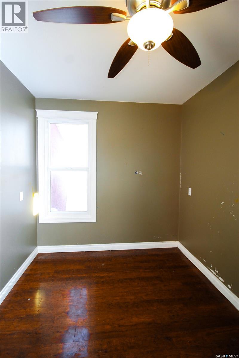 689 2nd Street W, Shaunavon, Saskatchewan  S0N 2M0 - Photo 15 - SK027533