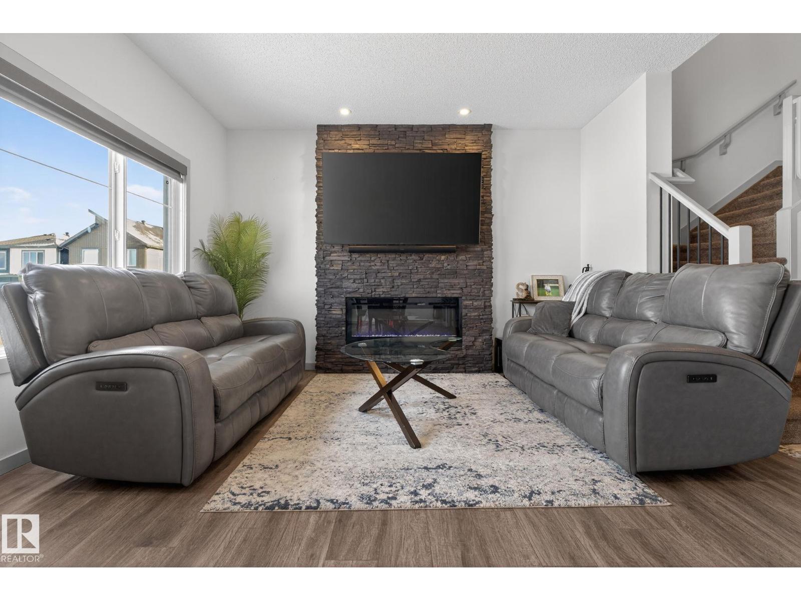 9514 Pear Cl Sw, Edmonton, Alberta  T6X 2N6 - Photo 13 - E4471093