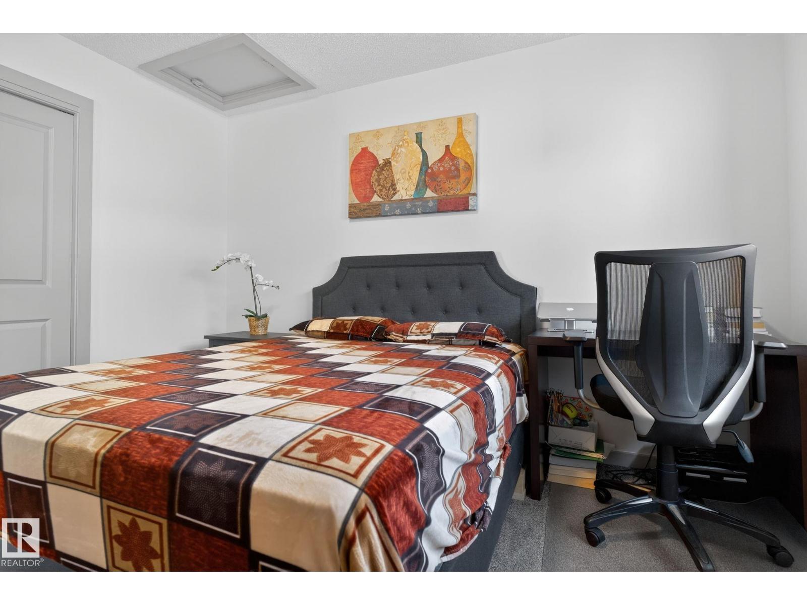 9514 Pear Cl Sw, Edmonton, Alberta  T6X 2N6 - Photo 37 - E4471093