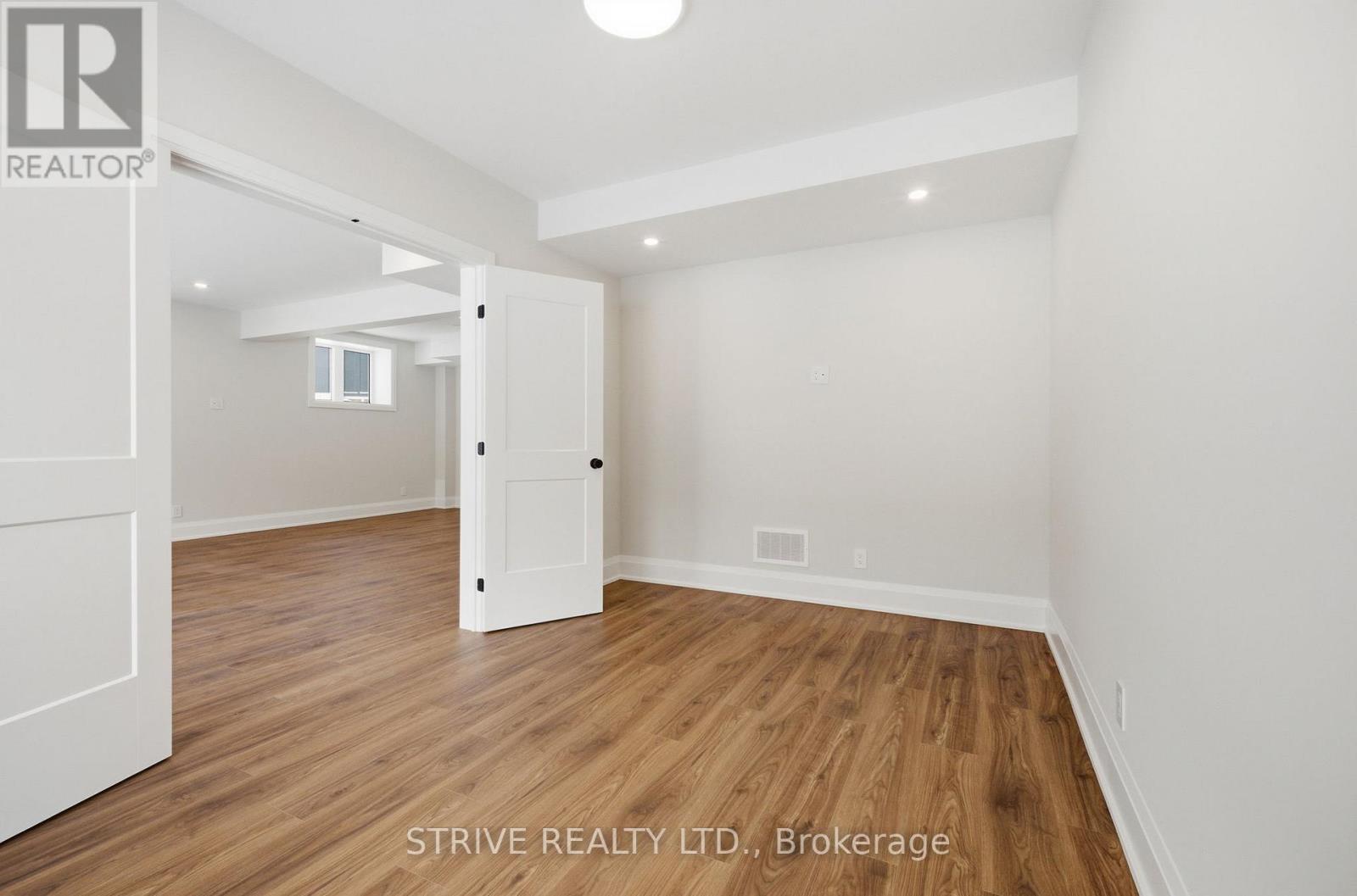 29 Northland Court, Oro-Medonte, Ontario  L9J 1C4 - Photo 44 - S12735270